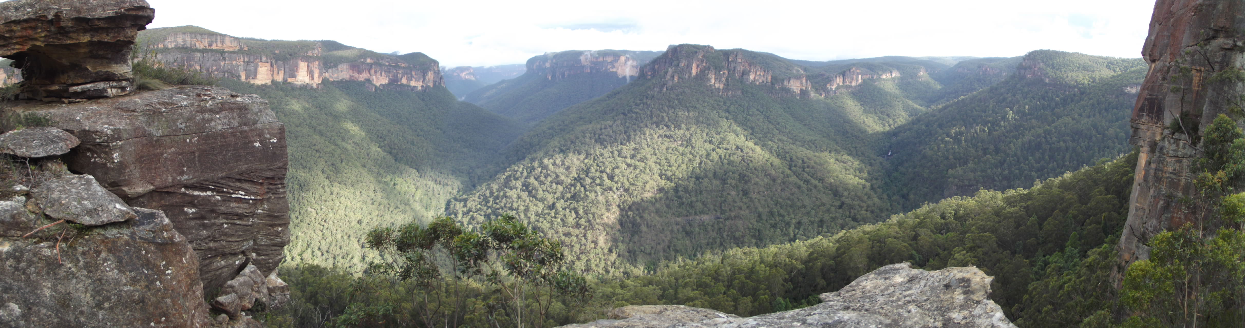The view from Asgard Lookout up the Grose Valley (left) looking East
