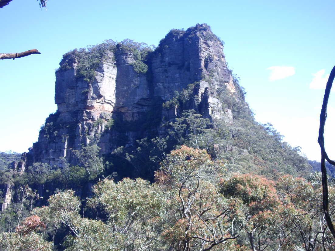 Approaching the ruined castle rock formation